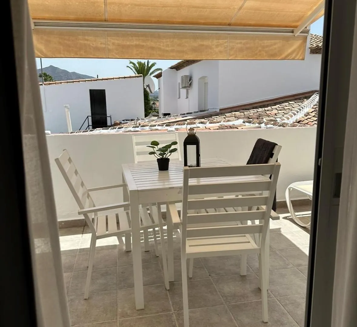 Right By The Pool Area In Capistrano Village! Nerja España