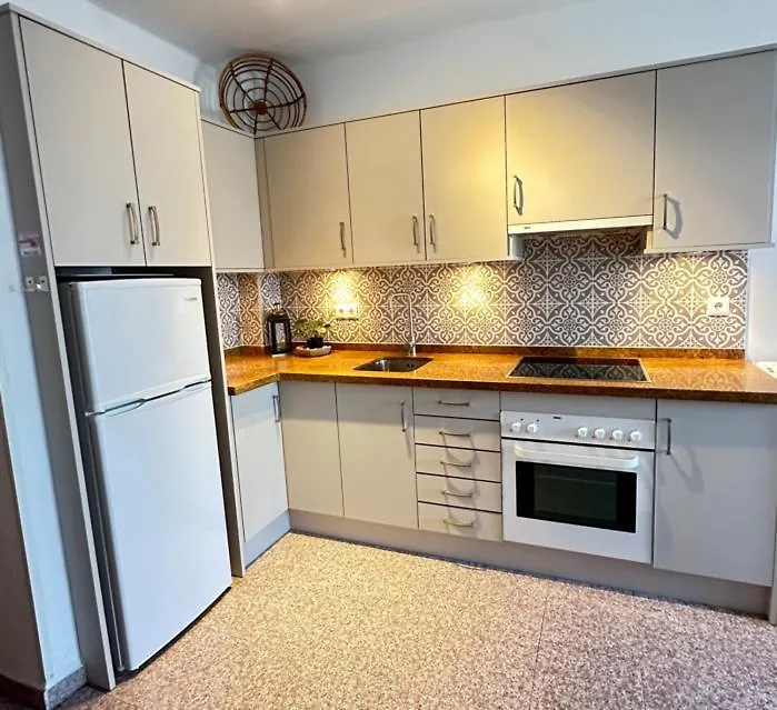 Apartment Right By The Pool Area In Capistrano Village! Nerja