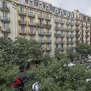paseo-san-juan-barcelona.topbarcelonahotels.com/